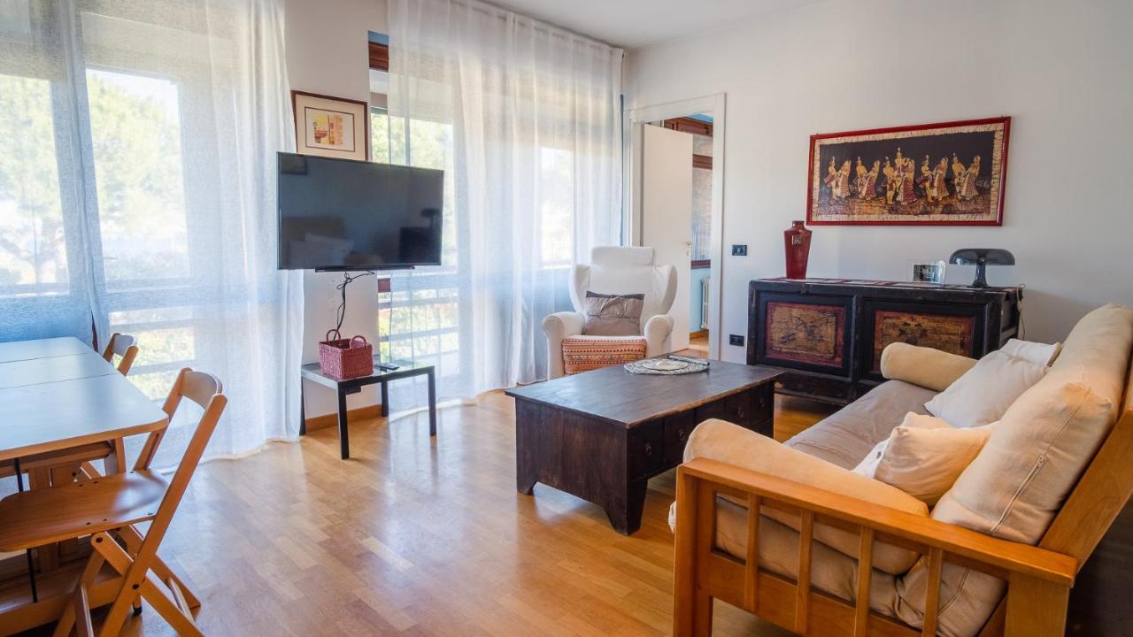 The Zodiac Apartment - Italian Homing Сирмионе Экстерьер фото